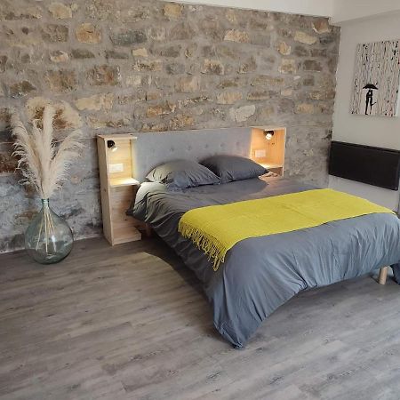 Auberge Des Esperels Rez De Maison Avec Jardin Figanières Dış mekan fotoğraf